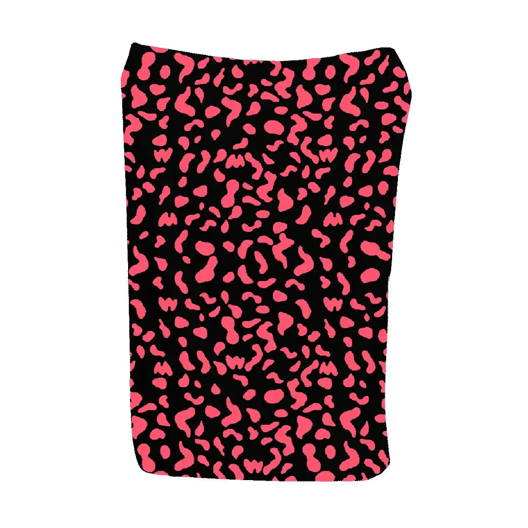 Fuchsia Wild Leopard Blanket